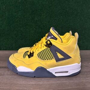 Jordan 4 Retro ‘Lightning’ Size 6Y